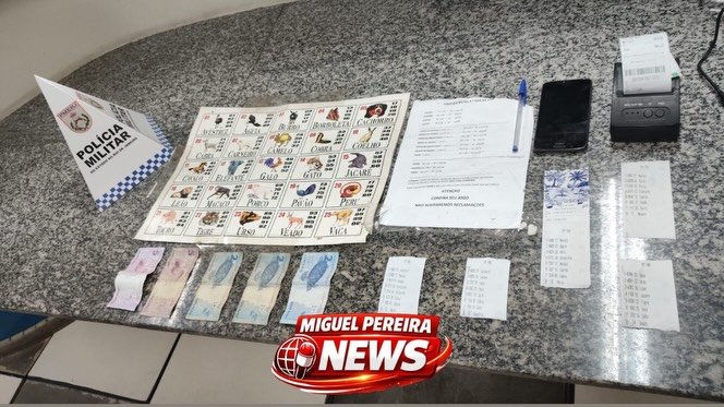 Polícia Militar apreende material do jogo do bicho e motocicleta adulterada em Paty do Alferes