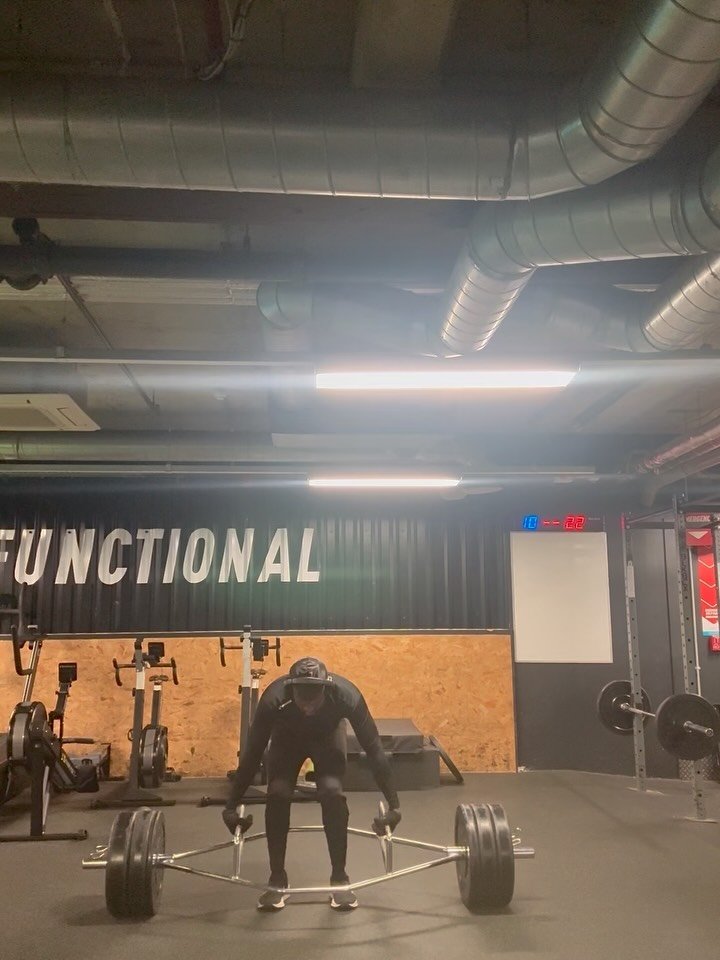 Compilação de deadlifts: vídeo completo é divulgado conforme prometido pelo atleta