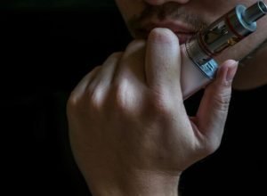 Avanco-dos-vapes-entre-jovens-acende-alerta-para-a0016642500202606171825.jpg