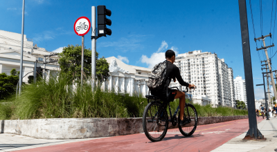 Bicicleta-Niteroi-Ciclofaixa-Ciclovia-Bike-Pericles-Cutrim-Enfoco.png