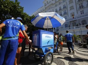 Bike-da-Cedae-em-frente-ao-Copacabana-Palace-Foto-Luis-Alvarenga-1.JPG-1024x683.jpeg
