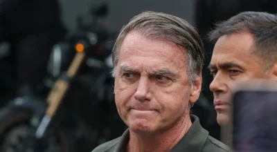 Bolsonaro-ainda-nao-consegue-se-alimentar-sozinho-0016510200202605031533.webp.webp