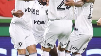 Botafogo-encara-o-Inter-no-Mane-Garrincha-pelo-Bra0016486600202604251437.jpg