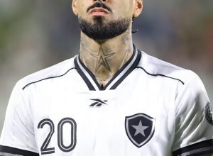 Botafogo-tira-Barboza-dos-relacionados-para-confro0016506100202605011800.jpg