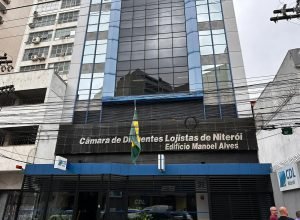 CDL-comemora-66-anos-de-trabalho-no-comercio-de-Ni0010774400202405151316.jpg