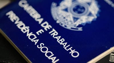Carteira-de-Trabalho-Foto-Roberto-Moreyra-SMTE-1.jpg
