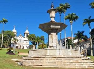 Chafariz-Monumental-da-Praca-Barao-de-Campo-Belo-Vassouras.jpeg