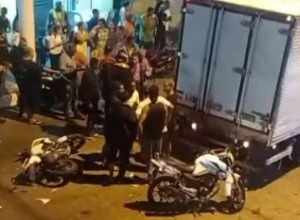 Colisao-entre-motocicleta-e-caminhao-deixa-um-mort0016503200202605010921.jpg