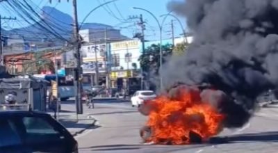Criminosos-fecham-vias-com-onibus-e-pneus-em-chama0016716700202607161435.jpg
