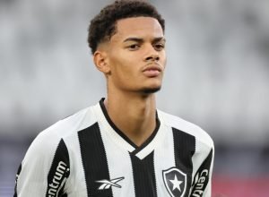 Ex-Botafogo-Newton-e-anunciado-no-Sao-Paulo0016720000202607171959.jpg