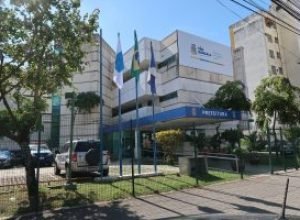 Fachada-Nova-Prefeitura-Fotos-Julio-Diniz-4-300x200.jpg