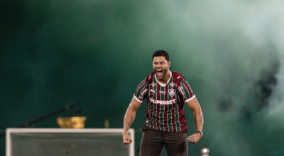 Hulk-e-apresentado-a-torcida-tricolor-no-Maracana0016551900202605171253.png