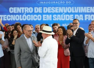 Lula-participa-de-inauguracao-de-centro-tecnologic0016571200202605231814.webp.webp