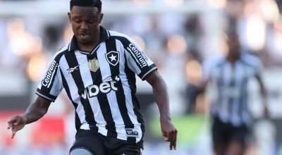 Lyon-aciona-Botafogo-na-Fifa-por-divida-pela-compr0016426000202604030006.jpg