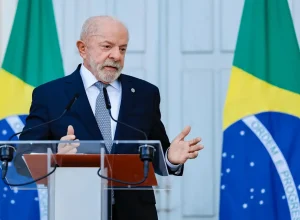 Nao-se-meta-nas-eleicoes-no-Brasil-diz-Lula-a-Trum0016642800202606172230.webp.webp