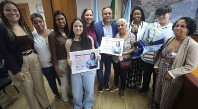 O-prefeito-de-Niteroi-Rodrigo-Neves-com-primeira-dama-e-coordenadora-do-programa-Niteroi-por-Elas-Fe.jpeg