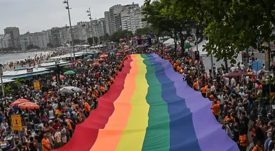 Parada-LGBTI-do-RJ-traz-toda-forma-de-amor-como-te0016568700202605221823.webp.webp