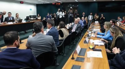 Pedido-de-vista-adia-votacao-da-PEC-do-fim-da-esca0016577800202605260933.jpg