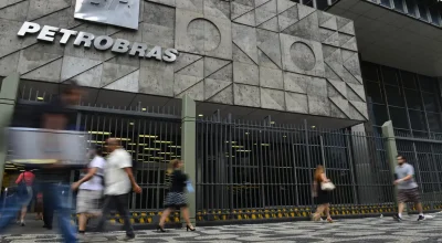 Petrobras-anuncia-alta-de-R-004-na-gasolina-vendid0016589400202605281919.webp.webp