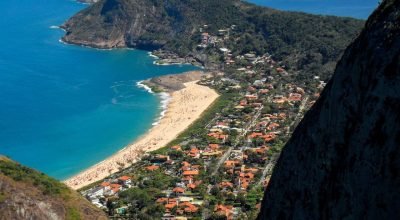 Praia-de-Itacoatiara_1766496674150.jpg