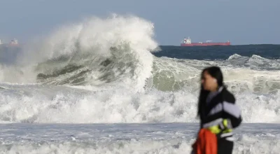 Rio-entra-em-alerta-para-ressaca-e-ondas-de-ate-250016646200202606182332.webp.webp