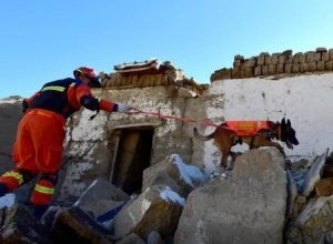 Terremoto-no-Tibete-deixa-pelo-menos-16-pessoas-mo0017979300202610230936.jpg