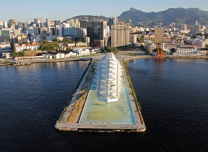 Vista-aerea-do-Porto-Maravilha-e-do-Museu-do-Amanha-Foto-Bruno-Bartholini.png