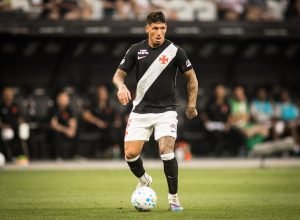 alan-saldivia-corinthians-x-vasco-brasileirao-2026-neo-quimica-arena.jpg