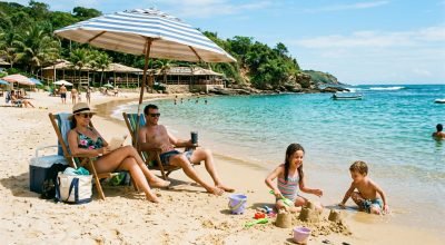 familia-aproveitando-o-dia-ensolarado-na-praia-da-tartaruga.jpeg