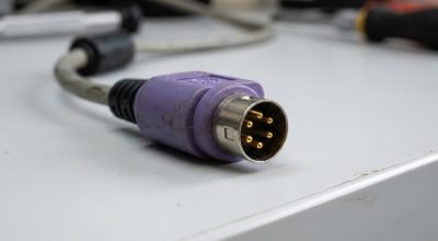 freepik_conector-de-teclado-antig_2777312148.jpeg