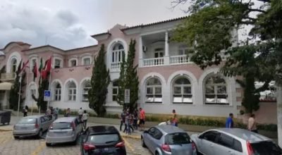 ipatrimonio_Nova-Friburgo-Prefeitura-Municipal_Imagem-Google-Street-View.jpg