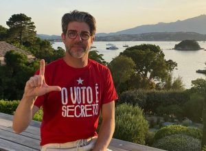 juninho-pernambucano-camisa-o-voto-e-secreto-lula-2.jpg