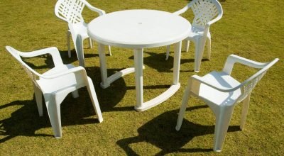 mesa-de-plastcio-branca_1775168651472.jpg