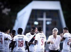 renato-gaucho-jogadores-vasco-gremio-sao-januario-rio-de-janeiro-brasileirao-2026.jpg