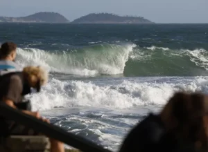 ressaca-no-mar-860x515-1.webp.webp